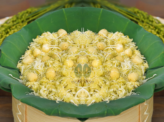 Xôi Cốm Hạt Sen: Công Thức Chuẩn và 3 Bí Kíp Từ Nhà Nghề của Phố Xưa 