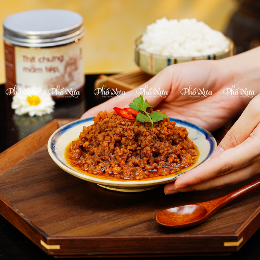 Thịt chưng mắm tép- Phố "Hàng Bè"